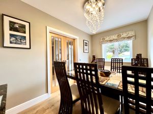 Dining Room- click for photo gallery